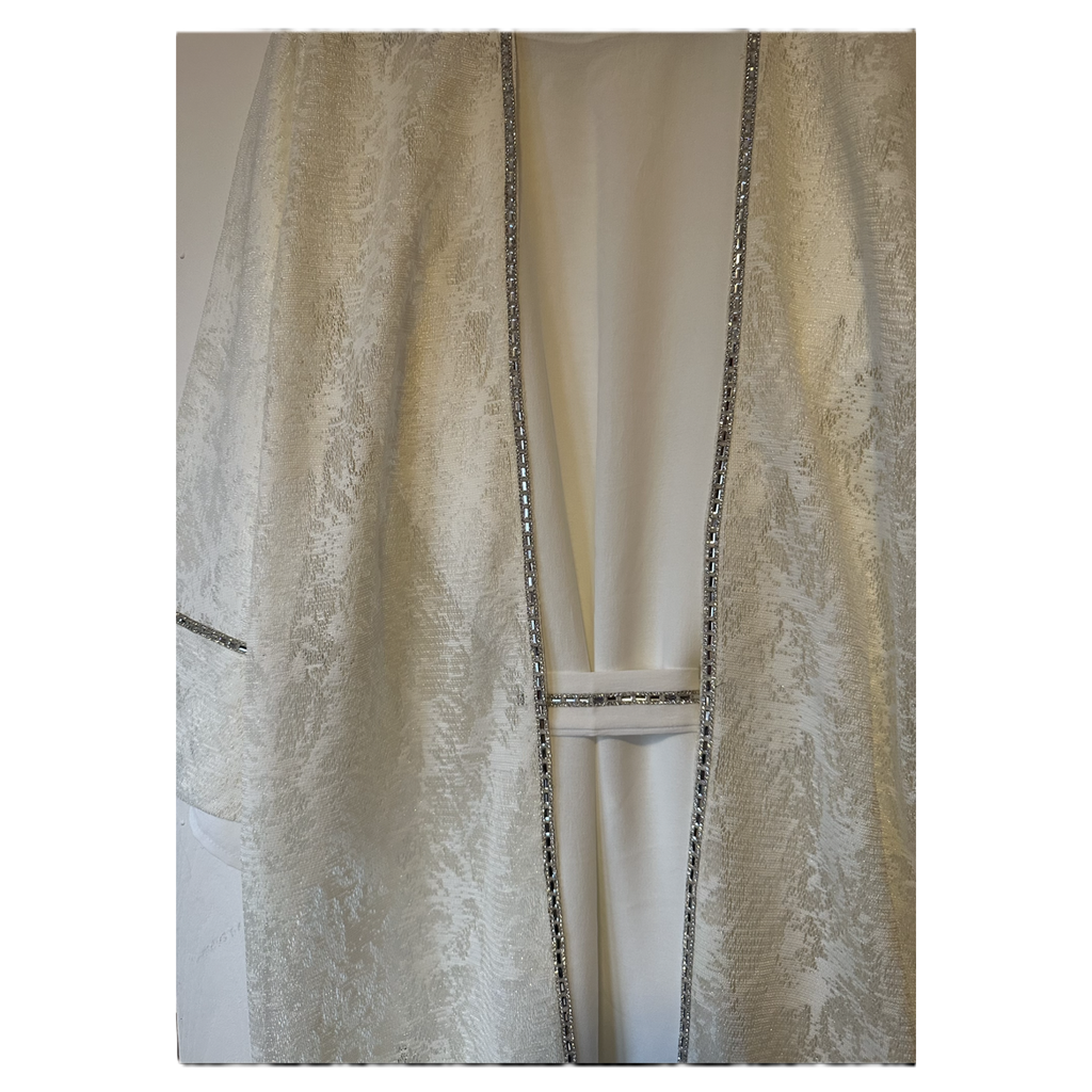 Ivory Textured Abaya with Silver Detailing